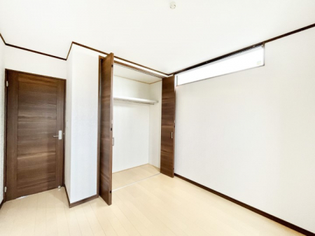 �q�������@�q�ǂ������ɂ҂�����̖��邢��ԁB  