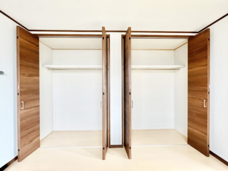 ���[�@�����Ղ�̎��[�X�y�[�X�ŉ��K�ɕ�点���� 