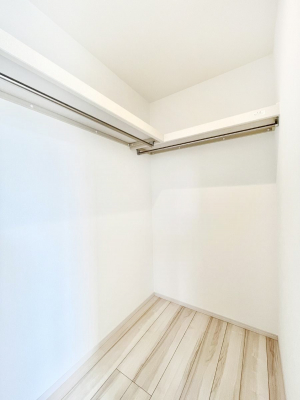 ̑@EH[NCN[[bgtŐԂLpł܂B