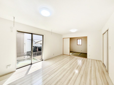 rO@Ƒc̎ԂȂ났̃rO_CjOB   