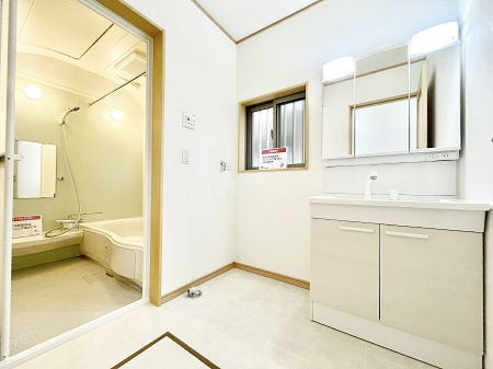 ʑEʏ@傫₷OʋŐʑ́AgȂ݃`FbN┧̂ɂ߂łB 