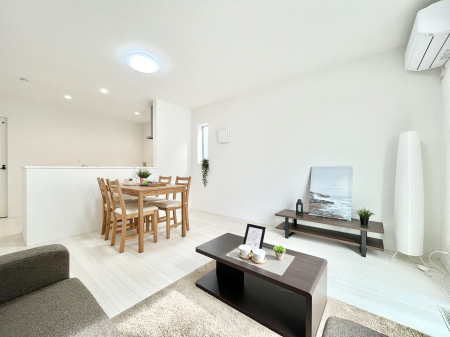 rO@Ƒ̓₩Șbŕ܂閾邢rO