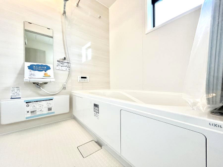 @`Bath Room`@͋C̗ŖɌătbVB@\tĂ̂ŗׂ̐@uŐ􂢏オ󕨂AJ̓VCCɂ邱Ƃ\łB