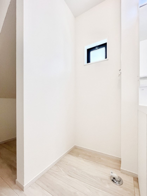 ���̑��@�L�X�Ƃ�Ƃ�̂��郉���h���[�X�y�[�X�B  