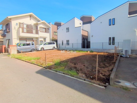 nOώʐ^@`Exterior`  ՐÂȏZnŎqĉƑɃsb^B  ̂UKȗ΂Ɍb܂ꂽGAŁARɕ܂ꂽ₩ȕ炵邽߂́AƂ肠ZĂ܂B