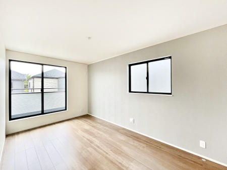 ̑ρ@a`Bed Room`  ulvƂvwł肭낰QB  ̉Ǝ₨dɔꂽ̓tJtJ̃xbgŖĂBer{IĂKȍL