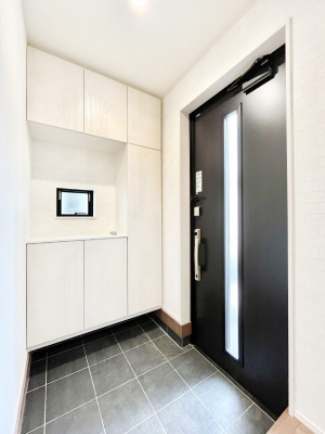 ց@a`Entrance`@Ƃ̒łql}ŏ̏ꏊł錺ւ́AƂ̈ۂ̂̂łILxȌ֎[ŁAYɕۂƂo܂􌺊ւɂ͂Ղ[̉ʔI