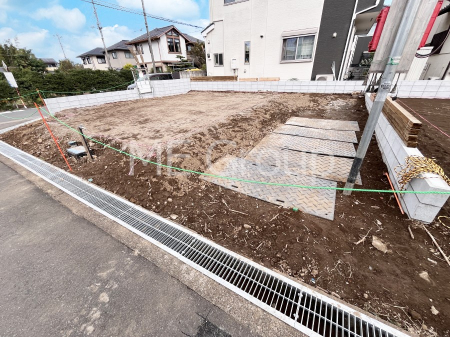 nOώʐ^@Oρ1`Exterior`@ՐÂȏZnŎqĉƑɃsb^B̂UKȗ΂Ɍb܂ꂽGAŁARɕ܂ꂽ₩ȕ炵邽߂́AƂ肠ZĂ܂B