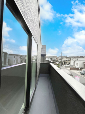 �o���R�j�[�@�������P�������`Balcony�`�o���R�j�[�͉������z���������݁A���z�c����󕨂��C�����悭�������Ƃ��ł��܂��B�g���₷���J���I�ȃo���R�j�[�ł����z�����������Ղ�~�蒍���A�o���R�j�[�t���Z�܂��B  