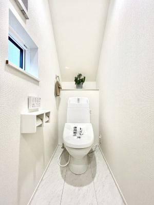 �g�C���@�������P�������`Toilet�`�@�������̂��鐅����g�C���̓E�H�V�����b�g�t���ł����g�C���͖����g�킴��𓾂Ȃ����́B����������ۂ������ł��ˁB�g�C����2��������̂Œ��̍��G���ɕ֗��ł��I