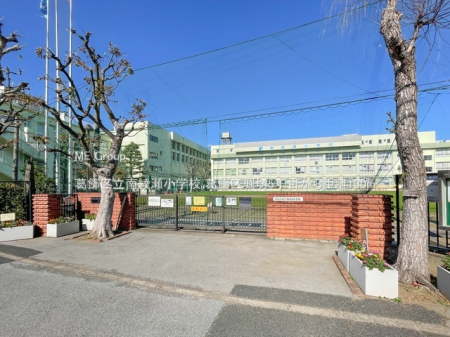 ӊ@wZ 130m 旧숻wZ