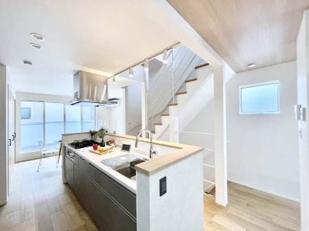 Lb`@rOŗVԂqlȂ炨łLb`B  