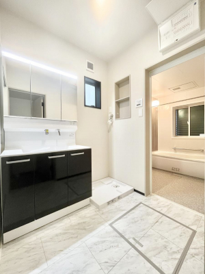 ���ʑ�E���ʏ��@�������̂�����K��Ԃł��B�����̐g�x�x���C�����ǂ����g�������܂��B 