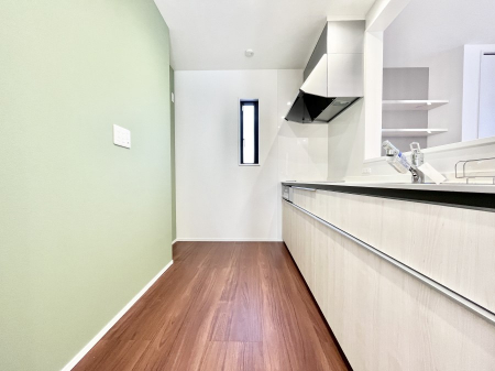 Lb`@`Kitchen`@u͉낤vȃLb`Ȃv藿łႢ܂BLb`̓rO]ł܂BƑȂ邨Ƃɂ܂B