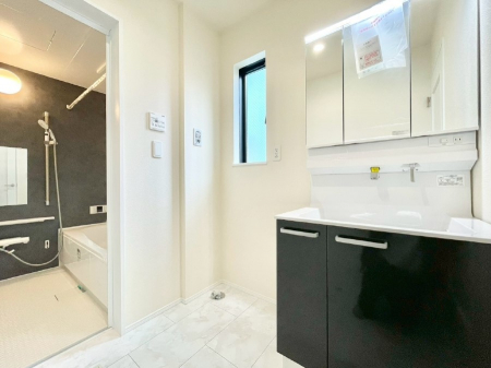 ���̑��@���������Ă���̂Ŏ��C�̑����ꏊ�ł����C���\���s���܂��B�����̐g�x�x���C�����ǂ��I