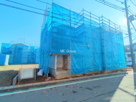 ���n�O�ώʐ^�@��A�������`Exterior�`�@�ՐÂȏZ��n�Ŏq��ĉƑ��Ƀs�b�^���B�����̂��U�������K�ȗ΂Ɍb�܂ꂽ�G���A�ŁA���R�ɕ�܂ꂽ���₩�ȕ�炵���������邽�߂́A��Ƃ肠��Z���������Ă��܂��B