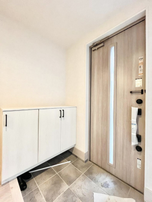 ���ց@�����`Entrance�`�@�Ƃ̒��ł��q�l���}����ŏ��̏ꏊ�ł��錺�ւ́A�Ƃ̈�ۂ��̂��̂ł��I�L�x�Ȍ��֎��[�ŁA����Y��ɕۂ��Ƃ��o���܂��􌺊ւɂ͂����Ղ���[�̉��ʔ��������I