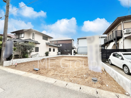 nOώʐ^@Oρ`Exterior`@ՐÂȏZnŎqĉƑɃsb^B̂UKȗ΂Ɍb܂ꂽGAŁARɕ܂ꂽ₩ȕ炵邽߂́AƂ肠ZĂ܂B