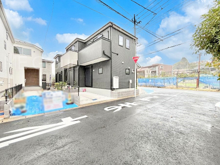 nOώʐ^@Oρ`Exterior`@OʓHFk 6m @OʓH͊ՐÂȏZn͂Ԓʂ̏ȂHBԂ̏o炭炭łIs_Enŵ]́ACyɂ₢킹I