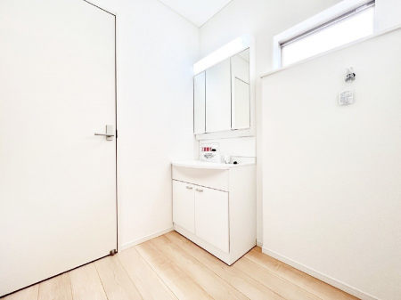 ���̑��@��Ƃ�̐��ʃX�y�[�X�Œ��̐g�x�x�����N���N