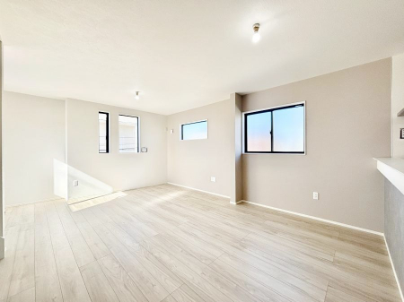 ���̑����ρ@�Ƒ������R�ƏW�܂�e���̃X�y�[�X�ɂȂ肻�� 