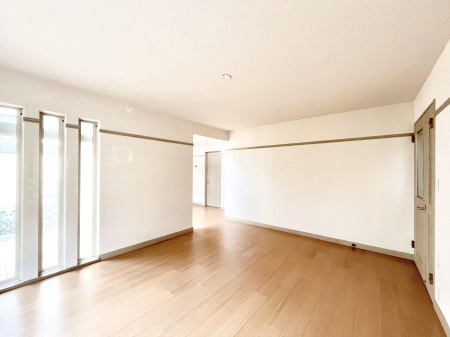 rO@͋Ĉkcj͉Ƒ݂Ȃ̉K  