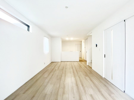 ̑ρ@`Living`@Ƒ̐HĉقAqǂV΂AFl肷LDK͏Z܂̒SBԉ߂ꏊA̋Ԃ͏Z܂Ŝ̋SnE܂B