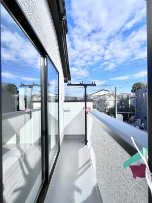 �o���R�j�[�@������1�������`Balcony�`  �o���R�j�[�͉������z���������݁A���z�c����󕨂��C�����悭�������Ƃ��ł��܂��B�g���₷���J���I�ȃo���R�j�[�ł����z�����������Ղ�~�蒍���A�o���R�j�[�t���Z�܂��B  