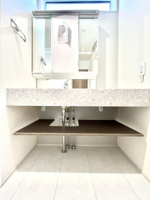 ���ʑ�E���ʏ��@�傫�����₷���O�ʋ��Ő�����������ʑ�́A�g�����Ȃ݃`�F�b�N�┧�̂������ɂ������߂ł��B 