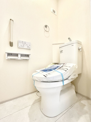 �g�C���@������1�������`Toilet�`�@�������̂��鐅����g�C���̓E�H�V�����b�g�t���ł����g�C���͖����g�킴��𓾂Ȃ����́B����������ۂ������ł��ˁB�g�C����2��������̂Œ��̍��G���ɕ֗��ł��I