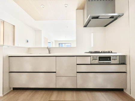 �L�b�`���@�������������I�ɁA�y�����I�V�X�e���L�b�`��