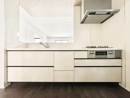 �L�b�`���@�������������I�ɁA�y�����I�V�X�e���L�b�`��