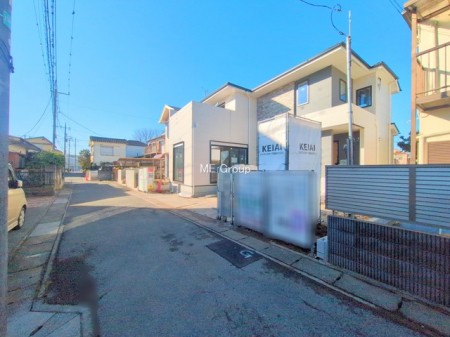 ���n�O�ώʐ^�@�O�ʓ��H�F  �O�ʓ��H�͊ՐÂȏZ��n���͂���Ԓʂ�̏��Ȃ����H�B  ���Ԃ̏o��������炭�炭�ł��I���s���_�E���n���w�̂���]�́A���C�y�ɂ��₢���킹���������I