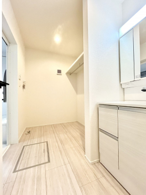 ���̑��@�������̂�����K��Ԃł��B�����̐g�x�x���C�����ǂ����g�������܂��B 