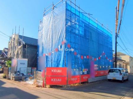 nOώʐ^@`Exterior`@pnɂzEʂǍDłBẅˌĂ𒆐SƂX݂RƑAӂ͍ĂȂ̂ŁA΂̑ՐÂȎłB