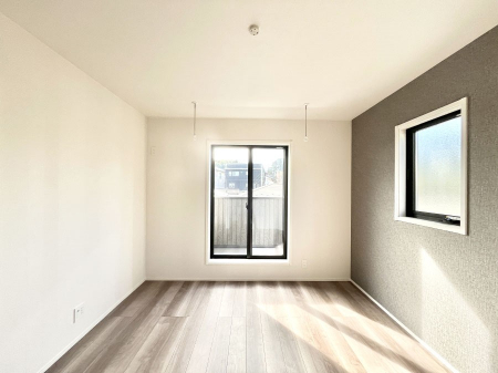 ̑ρ@`Bed Room`@2ʍ̌mۂ邢́AʂǂAϋSn̗ǂԂƂȂĂ܂Bu₩ȕċN钩́AK̎n܂ɁIʕƂĂǂZ܂