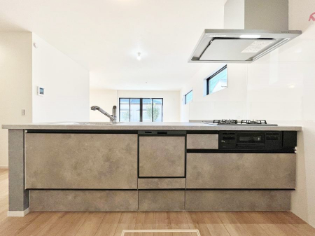 �L�b�`���@�����`Kitchen�`�@�u���������͉�����낤�v����ȃL�b�`���Ȃ�v�������藿�����ł����Ⴂ�܂��B�L�b�`������̓��r���O����]�ł��܂��B�Ƒ����Ȃ��邨�Ƃ������ɂ������܂��B