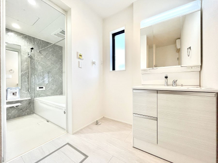 ���̑��@�������̂�����K��Ԃł��B�����̐g�x�x���C�����ǂ����g�������܂��B 