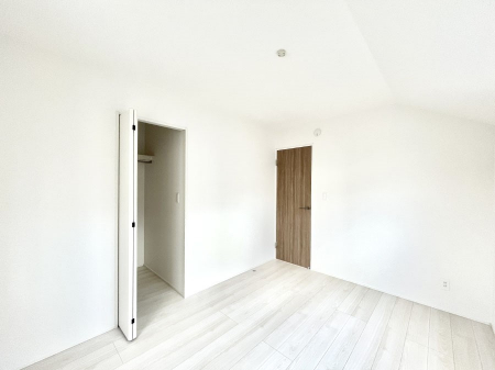 �q�������@�q�������ɂ��������߂Ȏ��[�X�y�[�X�����Ղ�̋���