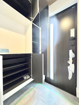 ���̑����ρ@�����Ղ���[�ł���V���[�Y�{�b�N�X�ŉƑ��S���̌C���A���ւ�������B  