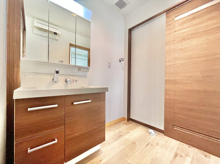 ʑEʏ@̂KԂłB̐gxxCǂg܂B 