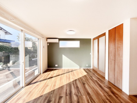 rO@Ƒc̎ԂȂ났̃rO_CjOB   