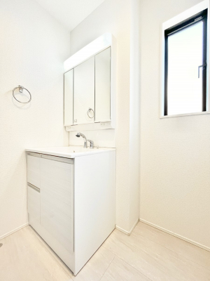 ���̑��@���̂��閾�邢�����h���[�X�y�[�X