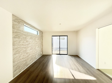 ���r���O�@�Ƒ��c���̎��Ԃ����������Ȃ��났�̃��r���O�_�C�j���O�B   