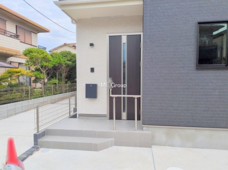 ց@Oρ`Entrance`ւ́Aq}łAƑo肷ł̂ŁůvƂĂ΂dvȏꏊIƖ邭Ałqlo}ł悤Ȑ݌v܂I