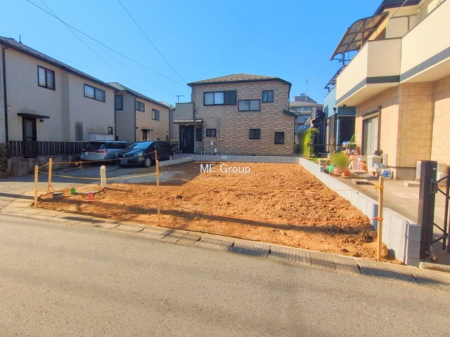 nOώʐ^@`Exterior`@ՐÂȏZnŎqĉƑɃsb^B̂UKȗ΂Ɍb܂ꂽGAŁARɕ܂ꂽ₩ȕ炵邽߂́AƂ肠ZĂ܂B