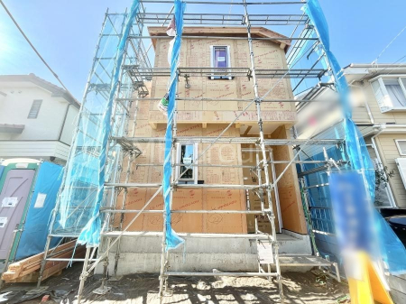 ���n�O�ώʐ^�@�O�ρ`Exterior�`�@��s���œ���̃X���[���C�t���΂Ɉ͂܂ꂽ�y�n�͓s��̌�����Y���ꂻ���B�l�G��ʂ��Ď��R�ƐG�ꍇ����X�|�b�g�����ӂɂ͐��肾������I�Z�݂����Ȃ�ƁB��炵�������B