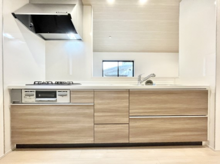 �L�b�`���@�����`Kitchen�`�@�w���������q���̐������������Ȃ��x�B�g���₷���X�^�C���b�V���ȃJ�E���^�[�L�b�`���ɂ́A���̊J���������邱�ƂȂ���w���q�l�������Ȃ���x�̈��S��������܂��B