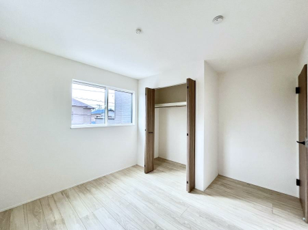 q@`Bed Room`Sɂ͎[N[[bgIiĝm⏬͂AGߕ̂mȂǂƐڂ܂܂B  ԂLgpł܂ˁB