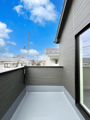 oRj[@`Balcony`oRj[͉z݁Azc󕨂C悭Ƃł܂Bg₷JIȃoRj[łzՂ~蒍AoRj[tZ܂B  